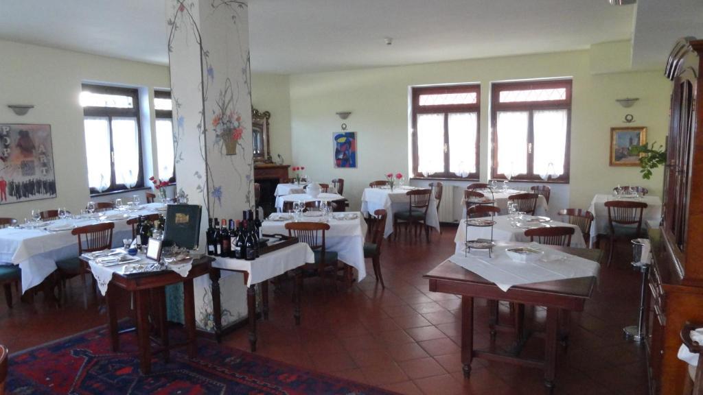 Albergo & Ristorante Selvatico Rivanazzano Terme Exterior photo