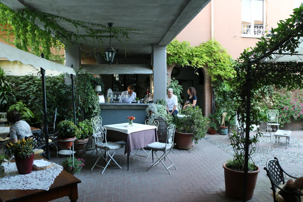Albergo & Ristorante Selvatico Rivanazzano Terme Exterior photo