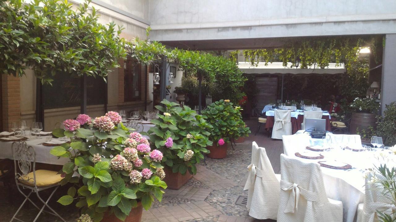 Albergo & Ristorante Selvatico Rivanazzano Terme Exterior photo